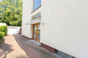 WRS Immobilien - Toplage - Offenbacher Westend - 3 Familienhaus mit Einzelgaragen – 63067 Ledermuseum, Offenbach am Main – Vorschaubild 3
