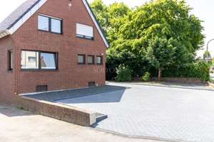 FRISCH SANIERT. WOHLFÜHLEN GARANTIERT. – Die vollständige Adresse der Immobilie erhältst du vom Anbieter., 41069 Holt, Mönchengladbach – Vorschaubild 2