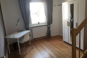 Vollvermietetes WG-Haus in Stuttgart, 10 Zimmer, 4,84 % Rendite, provisionsfrei – Die vollständige Adresse der Immobilie erhältst du vom Anbieter., 70327 Wangen, Stuttgart – Vorschaubild 6