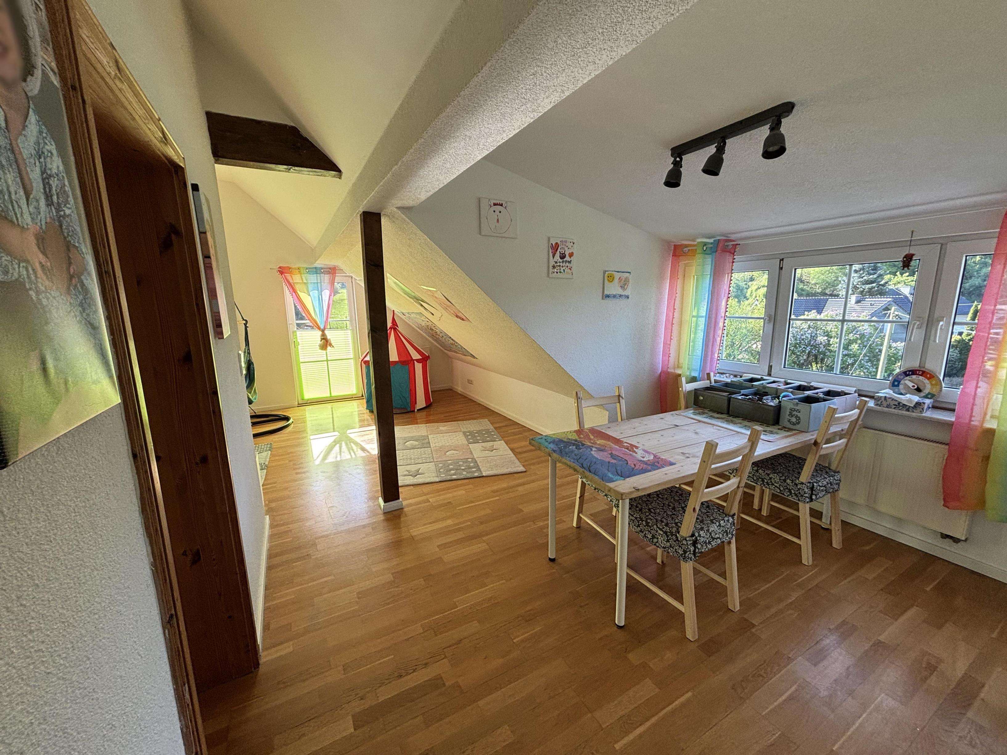 Immobilie in Reichshof - Saniertes Eigenheim mit Platz für die ganze Familie! - Bild 2