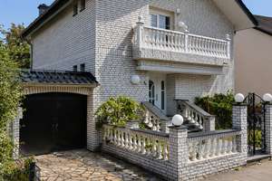 Schönes Einfamilienhaus in guter Lage von Bonn-Duisdorf – Die vollständige Adresse der Immobilie erhältst du vom Anbieter., 53123 Duisdorf, Bonn – Vorschaubild 2