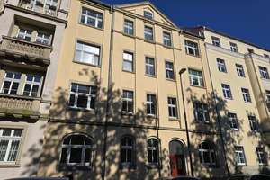 gemütlich, helle 3-Zimmerwohnung mit großen Balkon in zentraler, ruhiger Lage zu verkaufen.