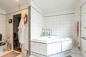 3,5 Zi. Maisonette ETW * 2 Balkone * ca. 137 m² * Wellnessbad  mit Sauna + Whirlpool * Citylage von  – Die vollständige Adresse der Immobilie erhältst du vom Anbieter., 51379 Opladen, Leverkusen – Vorschaubild 7