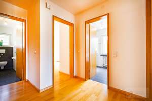 Zweifamilienhaus mit traumhaftem Garten in guter Lage von Müllheim – Die vollständige Adresse der Immobilie erhältst du vom Anbieter., 79379 Müllheim – Vorschaubild 37