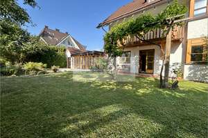 Großzügige, individuelle Gartenwohnung mit Wintergarten und Terrassen in Bestlage von Pullach