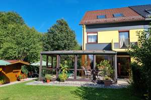 6-Zimmer Reihenendhaus in Zirndorf mit 160 m² Wohnfläche (natur- und zentrumsnah)