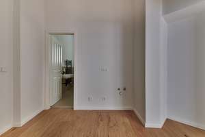 WOHLFÜHLEN IM ALTBAU-JUWEL IN CHARLOTTENBURG: 3-ZIMMER-WOHNUNG, AUFGETEILT IN 2 EINHEITEN! – Friedbergstraße 27, 14057 Charlottenburg, Berlin – Vorschaubild 9