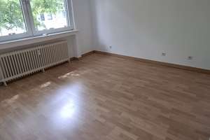 Kleine gemütliche 2-Zi Whg. mit Küche, Diele, Duschbad mit "Hinterhofbalkon" für`s Feierabendgetränk – Die vollständige Adresse der Immobilie erhältst du vom Anbieter., 47798 Stadtmitte, Krefeld – Vorschaubild 2