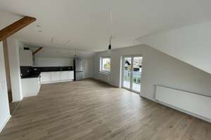 Moderne 3-Zimmer-Dachgeschosswohnung (ca. 120 m²) mit Balkon, Garage & großem Garten in Rettigheim – Gotthard-Schuler-Str. 19, 69242 Mühlhausen – Vorschaubild 3
