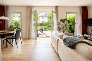 Befristet: Wohnen wie im Urlaub - moderne Doppelhaushälfte fußläufig zur Dahme – Die vollständige Adresse der Immobilie erhältst du vom Anbieter., 12557 Köpenick, Berlin – Vorschaubild 2