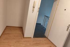 Viel Platz für Ihren Alltag: 5-Zimmer-Wohnung in Bad Godesberg – Im Meisengarten 70, 53179 Rüngsdorf, Bonn – Vorschaubild 2
