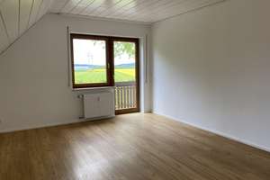 *** Helle 3 Zimmer Whg.  mit Balkon // Nähe Uniklinik *** – Hirblinger Straße 272 1/2, 86156 Bärenkeller, Augsburg – Vorschaubild 3