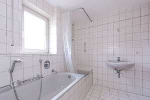 ERDGESCHOSSWOHNUNG MIT GARTENANTEIL IN CITYNAHER LAGE – Die vollständige Adresse der Immobilie erhältst du vom Anbieter., 73431 Stadtmitte, Aalen – Vorschaubild 10
