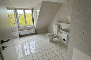 Licht, Raum & Stil auf zwei Ebenen – frisch renovierte Maisonette mit Terrasse und 3 Schlafzimmern – Die vollständige Adresse der Immobilie erhältst du vom Anbieter., 50829 Bocklemünd/Mengenich, Köln – Vorschaubild 16