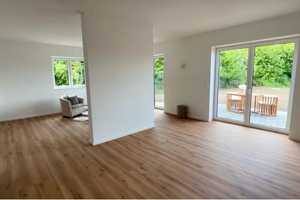 Moderne Neubau-Doppelhaushälfte in massiver Bauweise mit Garten - neuester Energiestandard – Am Rodelberg 1, 24306 Plön (Kreis) – Vorschaubild 9