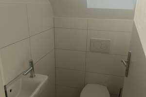 Sanierte 3-Zimmer-Etagenwohnung mit Einbauküche in Leverkusen – Hufer Weg 2, 51381 Lützenkirchen, Leverkusen – Vorschaubild 3