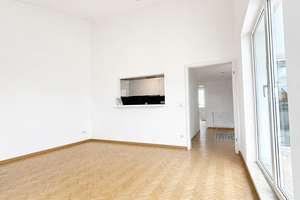 Ziehen Sie sofort ein - Maisonette-DG-Wohnung mit Loggia in Johanneskirchen – Die vollständige Adresse der Immobilie erhältst du vom Anbieter., 81927 Johanneskirchen, München – Vorschaubild 4