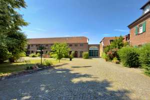Stilvolles Dachgeschoss-Apartment in historischer Hofanlage von
Köln-Zündorf – Die vollständige Adresse der Immobilie erhältst du vom Anbieter., 51143 Zündorf, Köln – Vorschaubild 6