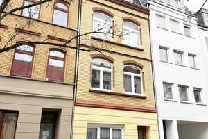 Mehrfamilienhaus mit vier Einheiten