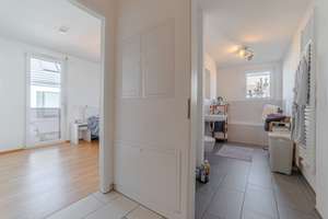 Moderne, bezugsfreie 4-Zimmer mit hochwertiger Ausstattung, Westbalkon und zwei Bädern – Die vollständige Adresse der Immobilie erhältst du vom Anbieter., 81829 Trudering-Riem (Ortsteil), München – Vorschaubild 11