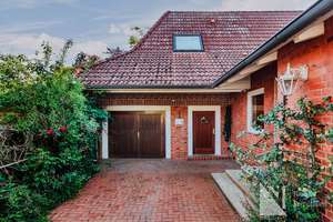 Ein Haus, viele Möglichkeiten: Großzügiges Wohnen in Lüneburg – Die vollständige Adresse der Immobilie erhältst du vom Anbieter., 21337 Kaltenmoor, Lüneburg – Vorschaubild 2