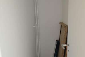 Komplett renovierte 2-Zimmer-Wohnung mit Balkon in zentraler Lage von Düsseldorf – 40215 Friedrichstadt, Düsseldorf – Vorschaubild 5