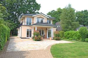 Erstklassig! In Oberneuland! Hochwertiges EFH ruhig + sonnig gelegen……