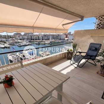 PORT GREC Exklusives renoviertes Apartment mit Panoramablick auf das Meer und den Kanal