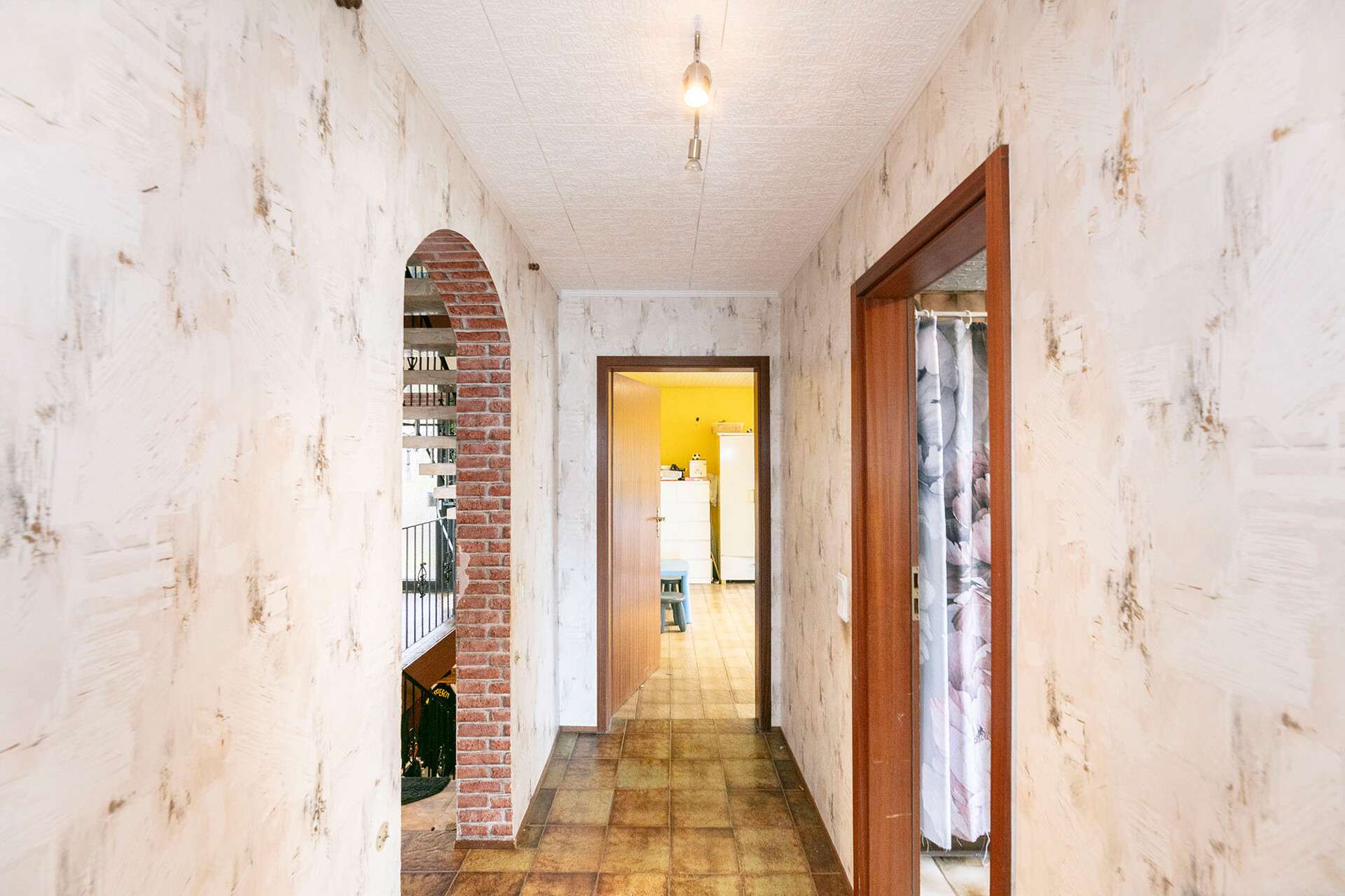 Immobilie in Erbach - Das Zuhause für die ganze Familie
Ihre Ideen haben hier viel Platz! - Bild 2