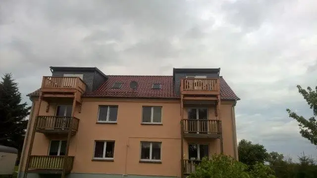 2-Zimmer Wohnung (DG) in Saal, Hessenburger Str. 28 zu vermieten