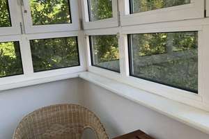 Denkmalschutz Vollmobilierte 2 Zimmer Wohnung am Park mit Wintergarten