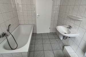 Gepflegte 2-Zimmer-Wohnung mit Einbauküche in ruhigem Bauckauer Hinterhaus – Weststraße 1, 39104 Buckau, Magdeburg – Vorschaubild 11