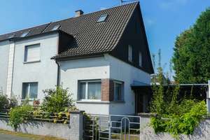 EFH mit großem Garten & Garage – Potenzial zum 2-FH