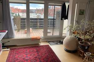 Charmante DG-Wohnung mit Loggia und EBK – Auf dem Brinke 7, 30453 Limmer, Hannover – Vorschaubild 1