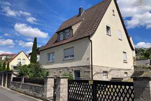 Freistehendes Haus auf großzügigem, ruhigem Grundstück in Rimpar zu vermieten! – Die vollständige Adresse der Immobilie erhältst du vom Anbieter., 97222 Rimpar – Vorschaubild 1