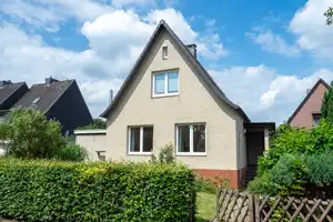 Haus zum Grundstückspreis - charmantes Siedlungshaus auf großem Grundstück in Norderstedt-Garstedt – Segeberg (Kreis) – Vorschaubild 3