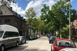 Voll vermietetes 3-Fam.-Haus mit Garten, Terrasse und Balkon... in Uni-Nähe! – Duisburg – Vorschaubild 2