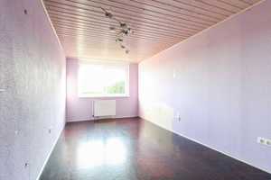 Umfassend modernisiert: Teilvermietetes Zweifamilienhaus mit traumhaftem Grundstück in Heßlingen – Hameln-Pyrmont (Kreis) – Vorschaubild 8