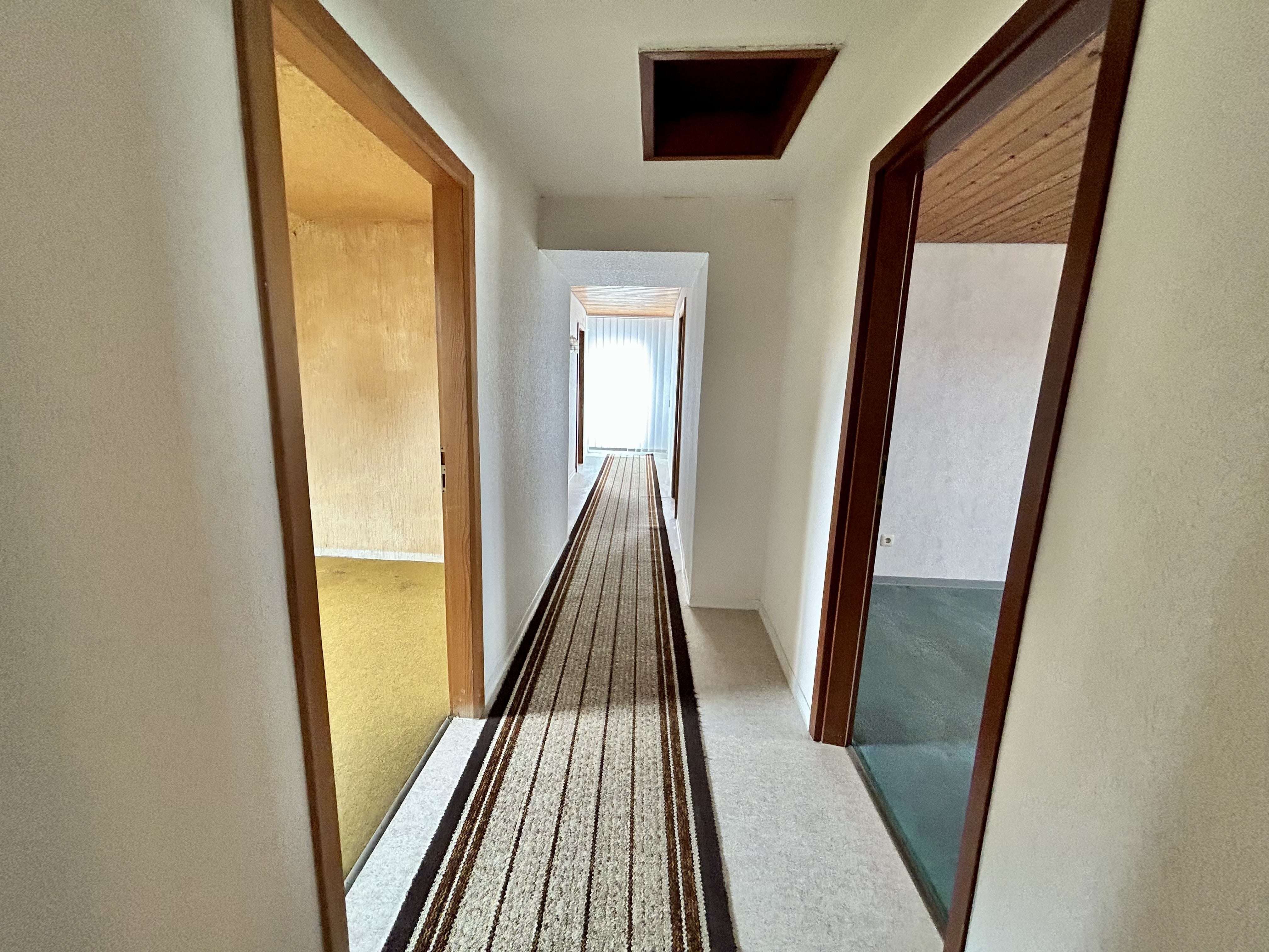 Immobilie in Weiskirchen - Großes Wohnhaus mit ehemaliger Gaststätte in Weiskirchen - Rappweiler - Bild 5