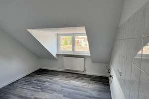 Schöne 3 Zimmer Dachgeschosswohnung in Essen Altendorf. Renoviert und bezugsfertig! – Heinrich-Strunk-Straße 42, 45143 Altendorf, Essen – Vorschaubild 8
