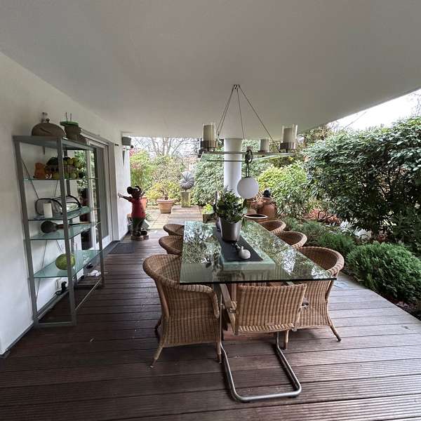 *** Wohnung im repräsentativen Anwesen - TOP - Wohnlage Aachen - Südviertel ***