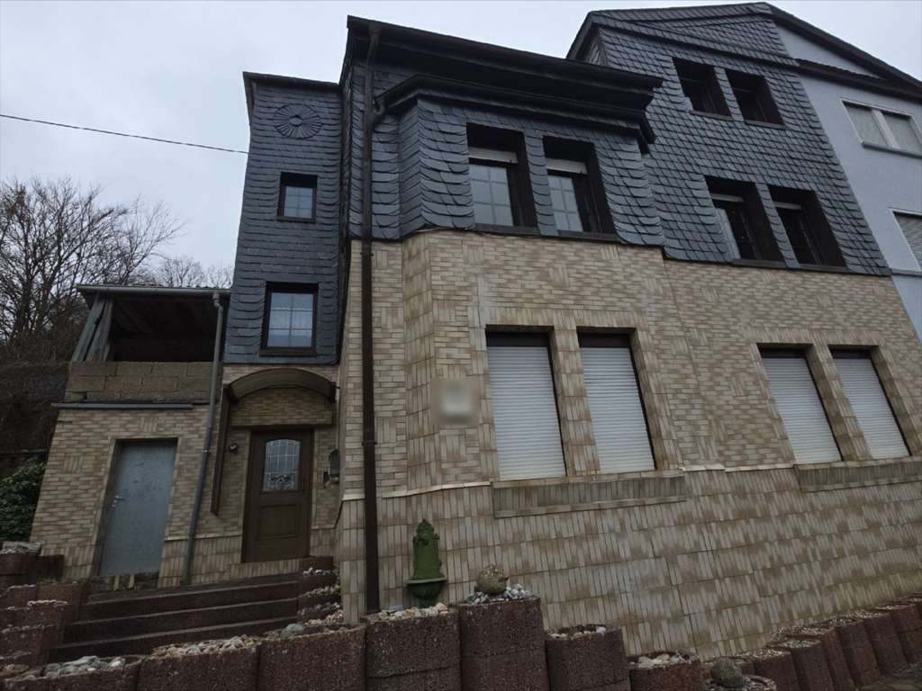 Immobilie in Idar-Oberstein - Zweifamilienhaus mit toller Aussicht in Idar-Oberstein - Bild 0