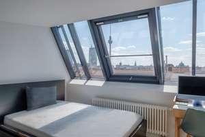 Schöne Dachgeschosswohnung mit Terrasse und Kamin in der Nähe zum Teutoburger Platz – Die vollständige Adresse der Immobilie erhältst du vom Anbieter., 10119 Prenzlauer Berg, Berlin – Vorschaubild 9
