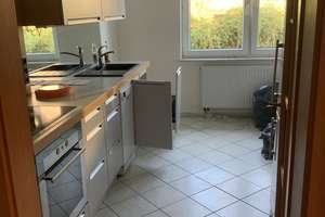 3-Zimmer-Wohnung mit Einbauküche in Leverkusen-Reuschenberg – Reuschenberger Str. 49, 51379 Opladen, Leverkusen – Vorschaubild 2