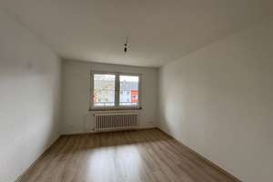 Mieten ab 01.04., zahlen ab 01.05.!Ruhig wohnen in Duisburg! – Mozartstraße 21, 47226 Rheinhausen-Mitte, Duisburg – Vorschaubild 3