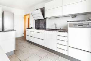 Großzügiges Familienheim– Ihr neues Traumhaus mit 7 Zimmern, 275 m² Wohnfläche und vielen Highlights – Die vollständige Adresse der Immobilie erhältst du vom Anbieter., 86567 Hilgertshausen-Tandern – Vorschaubild 3