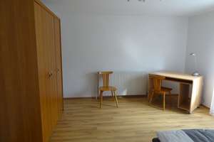 nur für 6 Monate Vollmöblierte 1-1/2 Zimmer WG-Wohnung – Die vollständige Adresse der Immobilie erhältst du vom Anbieter., 80935 Lerchenau-Ost, München – Vorschaubild 3