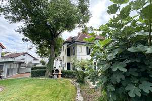 1 - 2 Generationen Villa mit großem Grundstück – Die vollständige Adresse der Immobilie erhältst du vom Anbieter., 65203 Biebrich, Wiesbaden – Vorschaubild 1