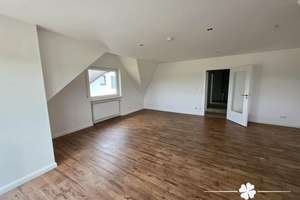 BERK Immobilien - Moderne 2-Zimmer-Dachgeschosswohnung mit Balkon in Feldrandlage von Mainhausen-Zel – Die vollständige Adresse der Immobilie erhältst du vom Anbieter., 63533 Mainhausen – Vorschaubild 2