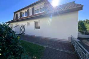 Schöne Erdgeschosswohnung mit Blick auf Diemelaue – Glockenbreite 17, 34414 Warburg – Vorschaubild 1